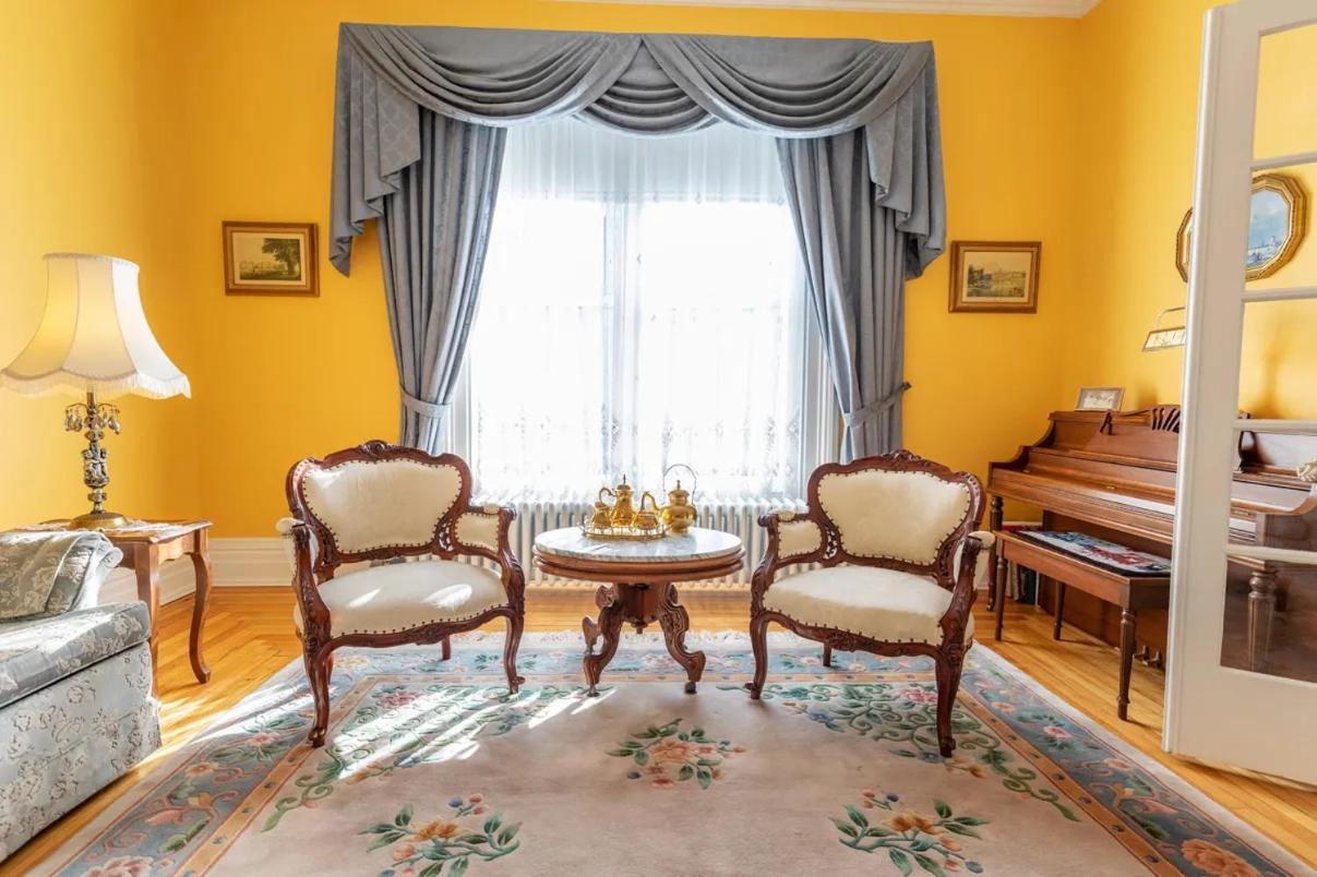 Fitzroy Hall Σάρλοτ Τάουν Εξωτερικό φωτογραφία